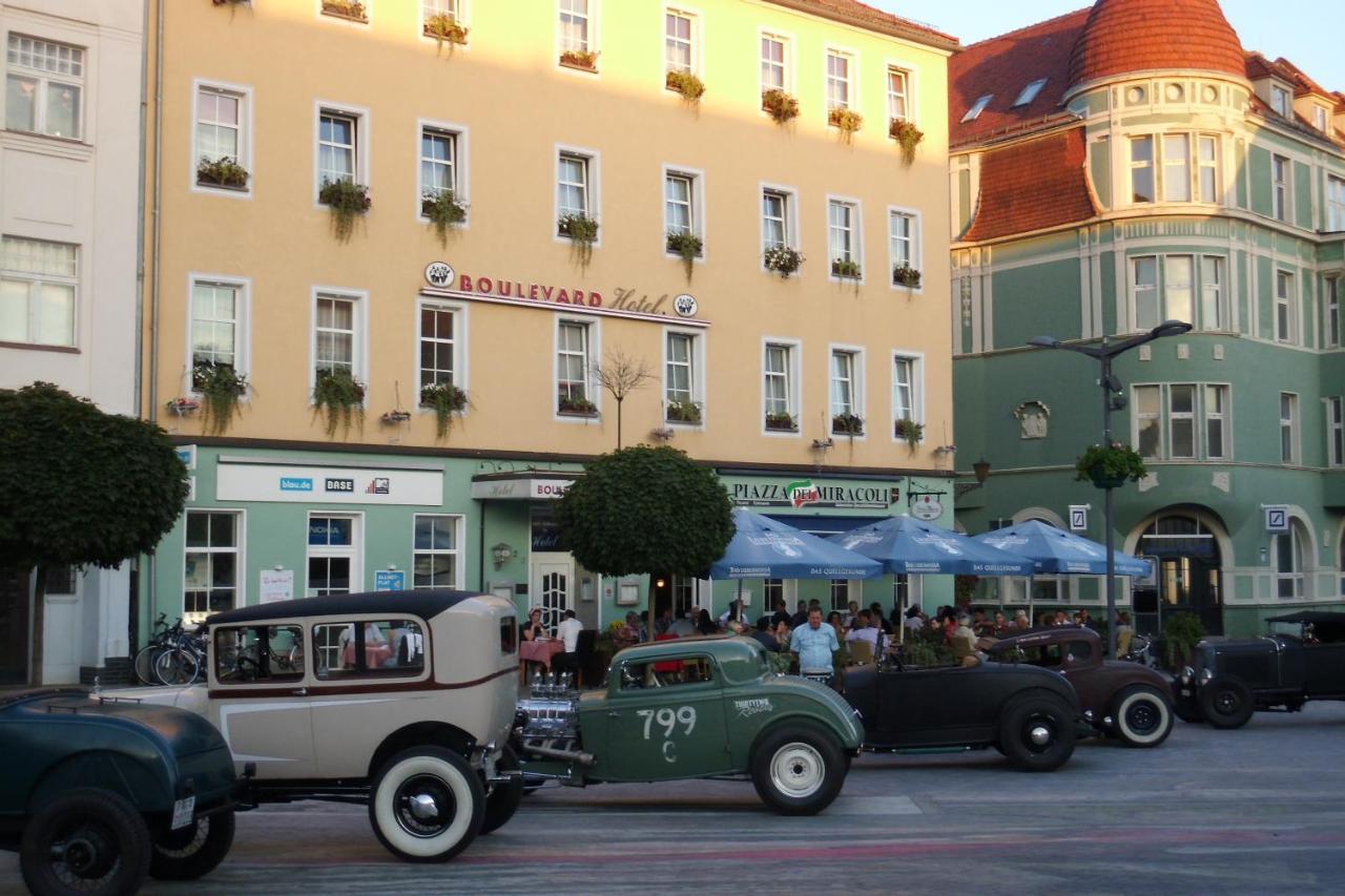 Boulevardhotel Saengerstadt - Alle Zimmer Klimatisiert فنسترفالد المظهر الخارجي الصورة